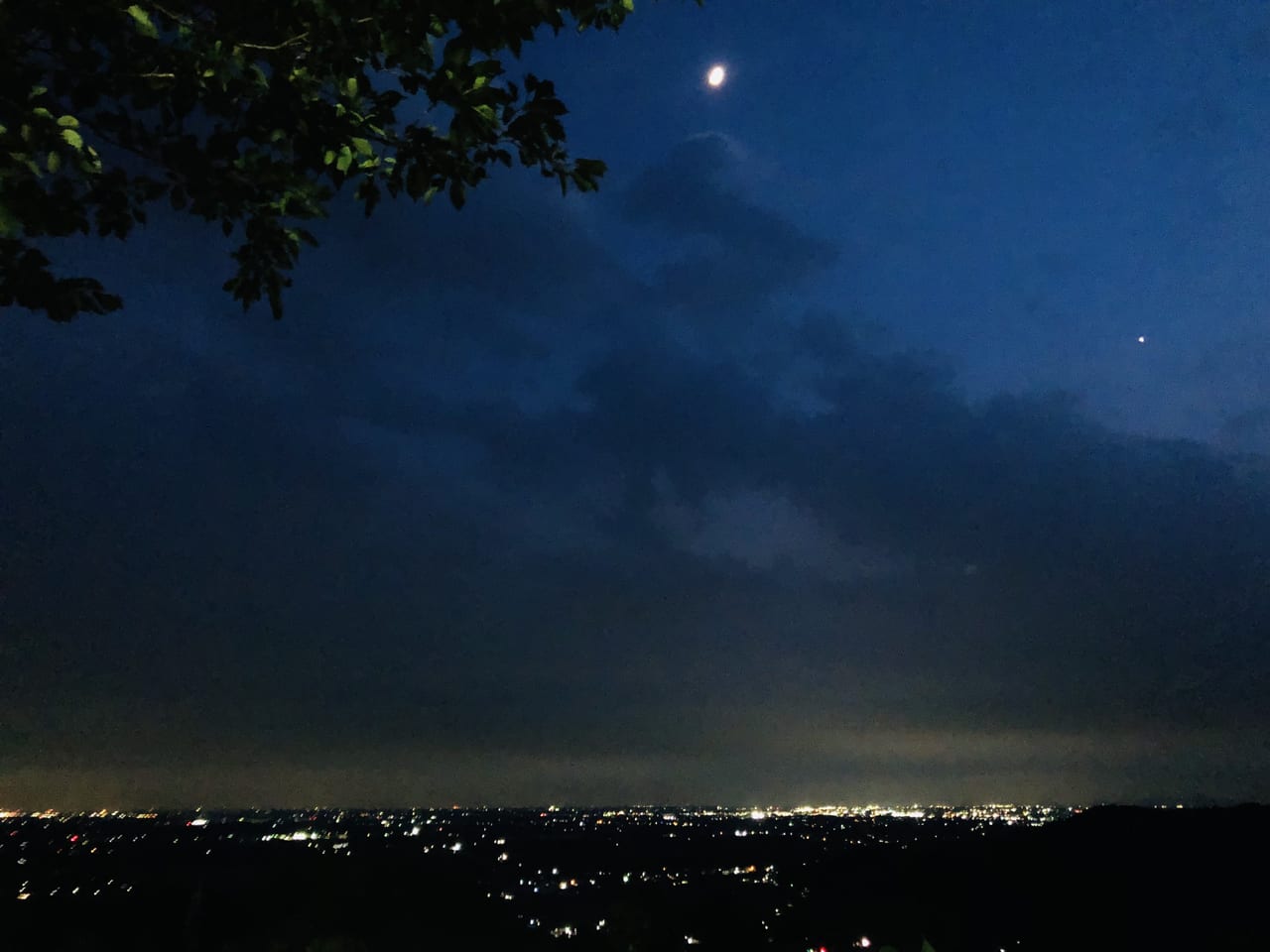 雨引観音夜景