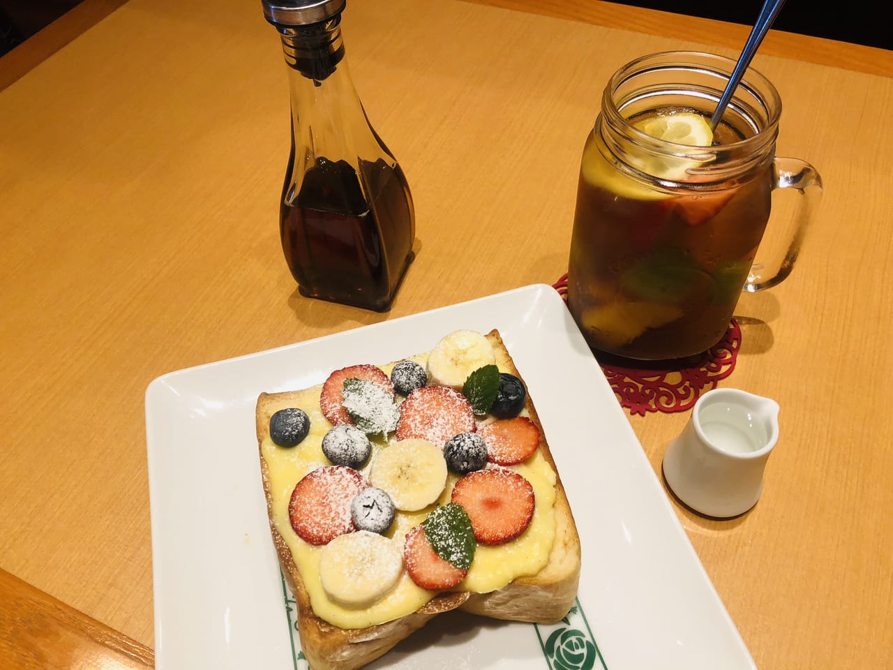 8代葵カフェフルーツトースト